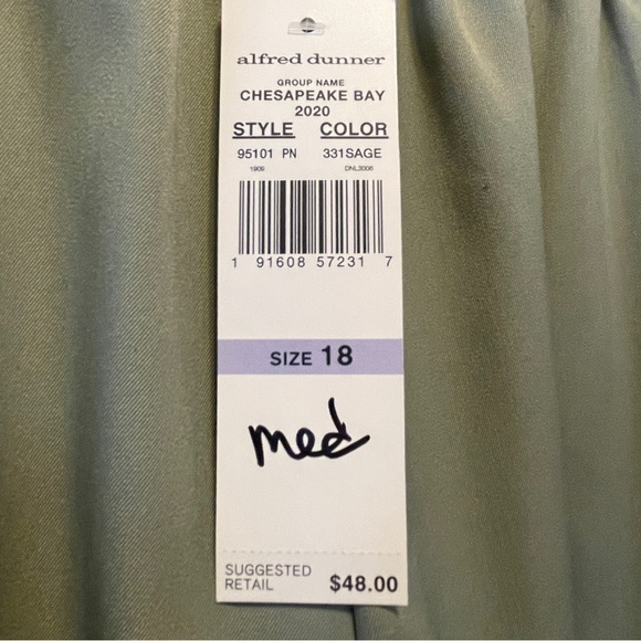 Women's Alfred Dunner Classic Fit Sage Green Elastic Waist Stretch Size 18 NEW - Picture 6 of 8